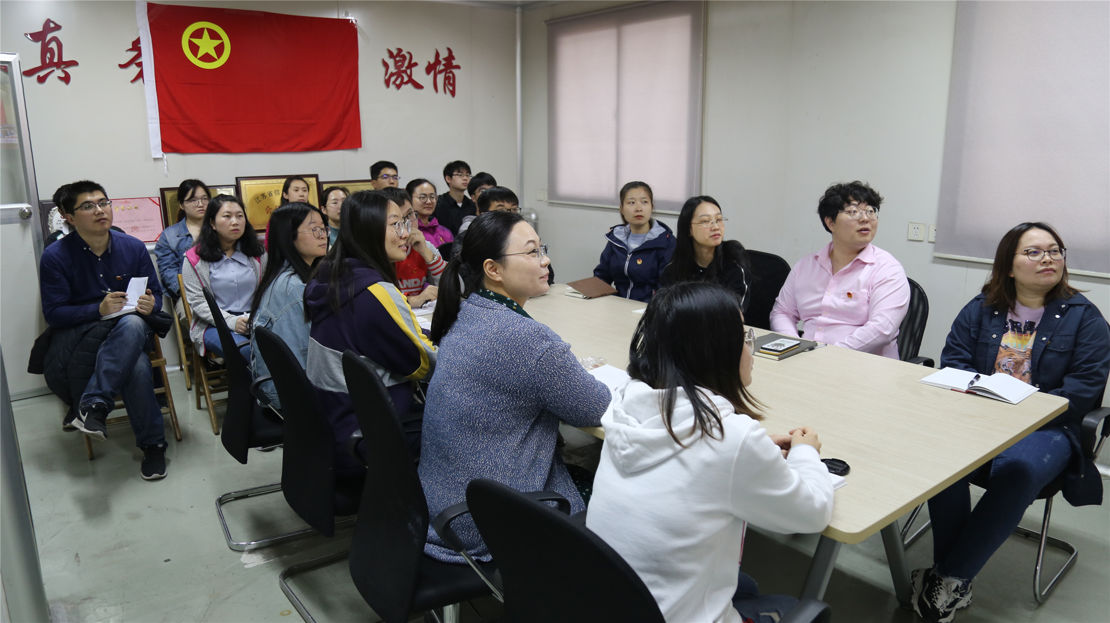 香港正版六台盒宝典资料大全