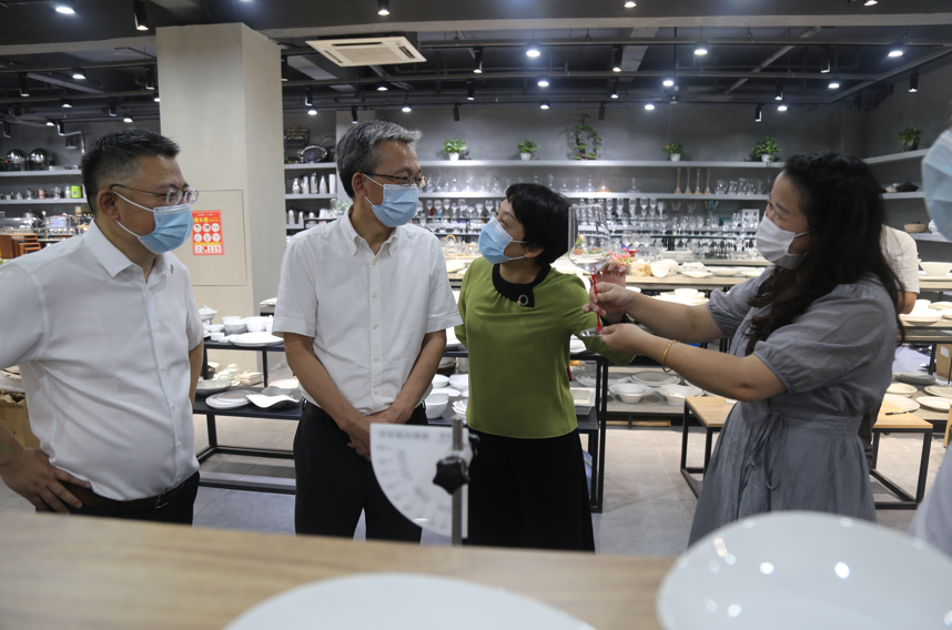 香港正版六台盒宝典资料大全